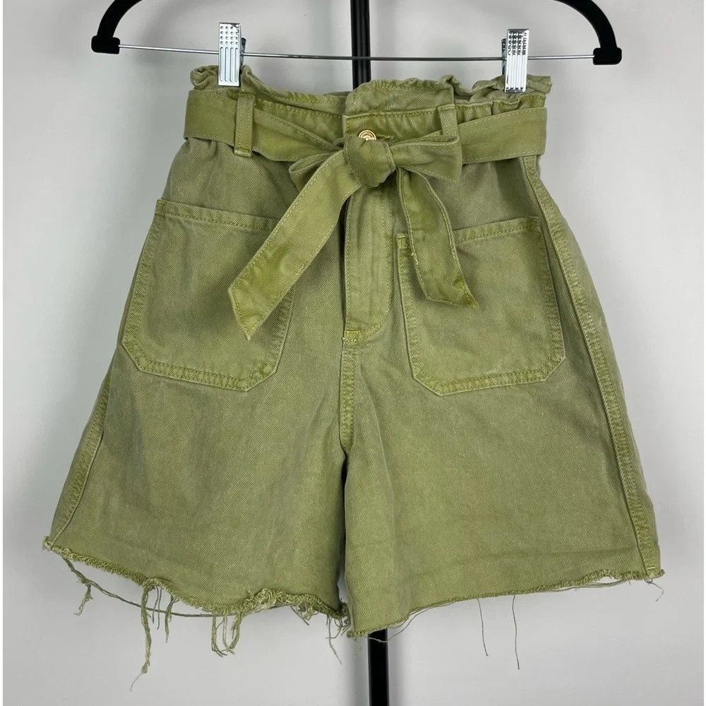 Zara Green Denim Baggy‎ Paperbag Raw Hem Shorts with Belt